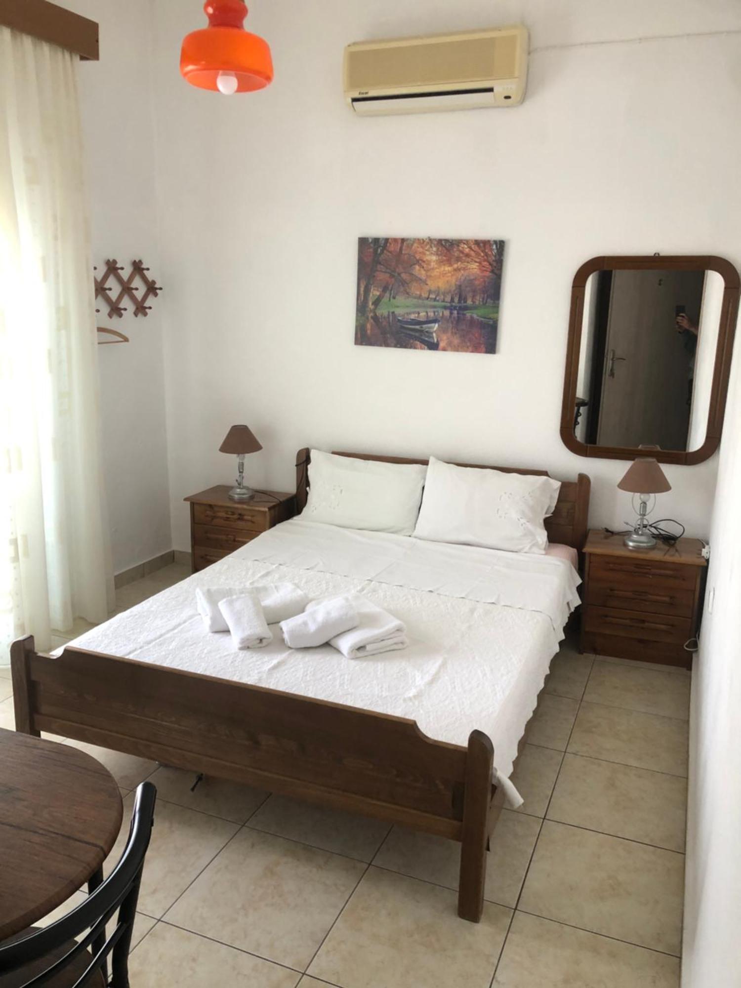Nikos Rooms Néa Péramos Kültér fotó